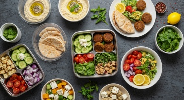 Spice Up Your Week: 7 Delicious & Easy Mediterranean Lunch Ideas